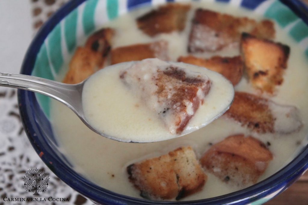 Sopa de ajoblanco de mi madre Sopa de ajoblanco de mi madre